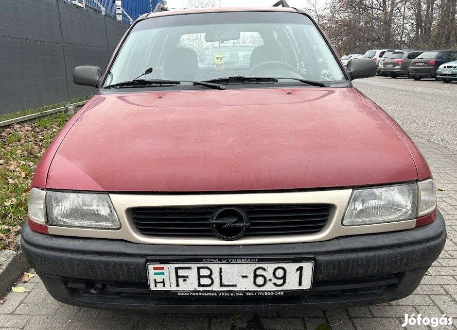 Opel Astra 1,4 benzin 8v. Kombi+horog