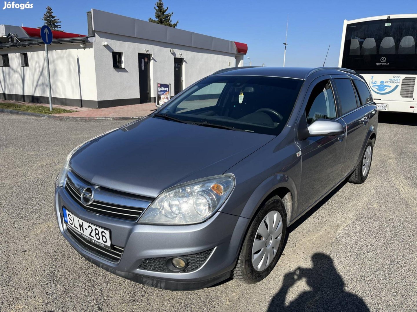 Opel Astra Caravan 1.6 Enjoy 1 tulaj.sérülésmen...