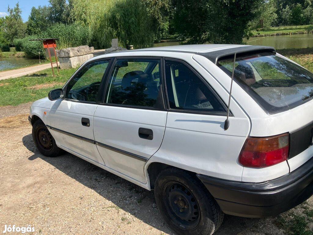 Opel Astra FCC 1.4 jó állapotú