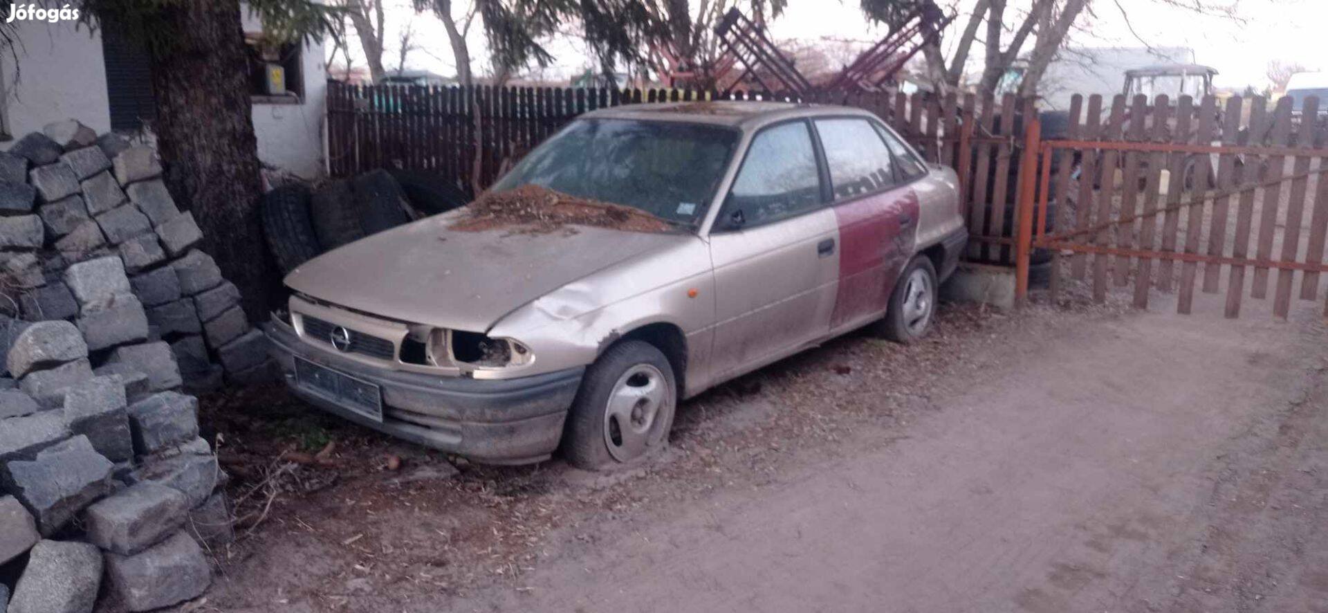 Opel Astra F 1.4 Sedan, csere mezőgazdasági gépre is