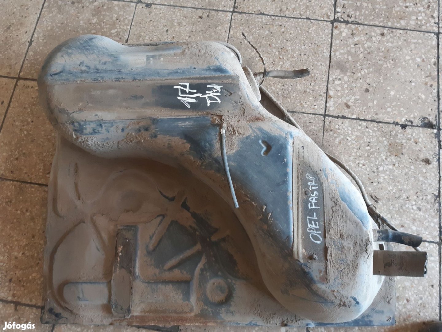 Opel Astra F Üzemanyag Tank + Üzemanyag Szintjelző