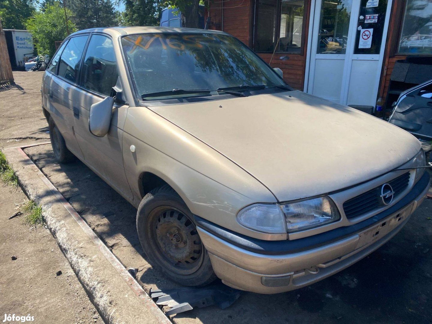 Opel Astra F (1997) 1.6i X16SZ Alkatrészek #M2677