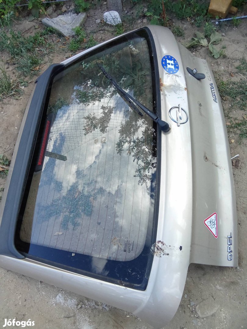 Opel Astra F csomagtér ajtó kompletten
