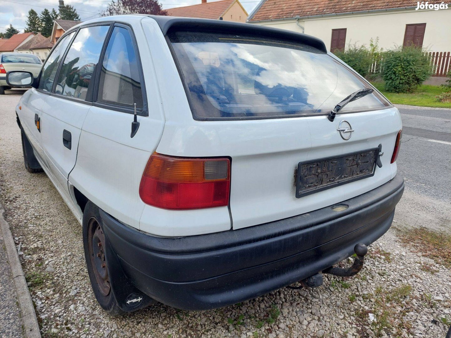 Opel Astra F csomagtérajtó