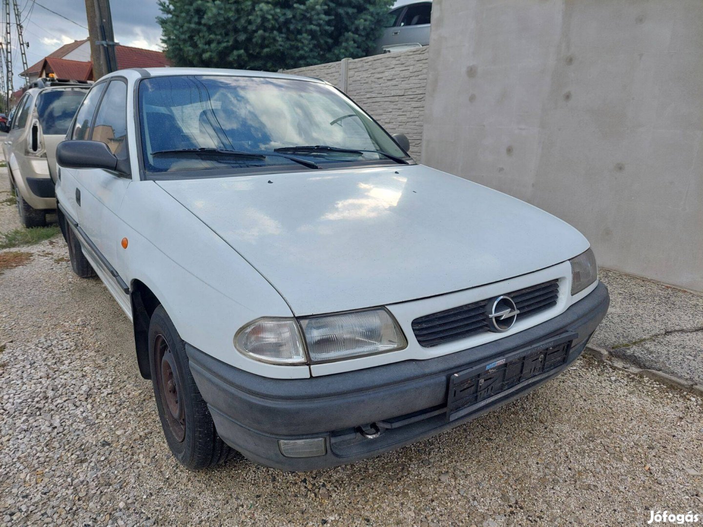 Opel Astra F első lökhárító