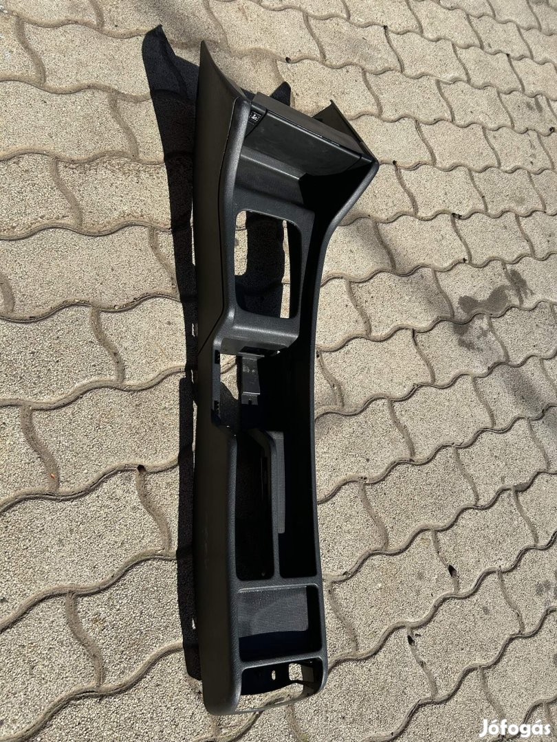 Opel Astra F gyári közép váltó körüli borítás hamutartó