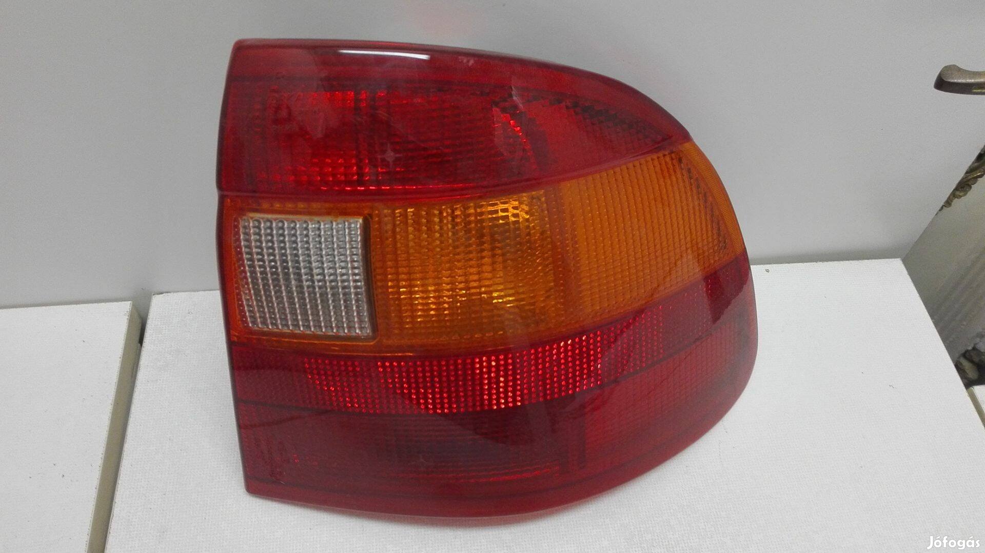 Opel Astra F hátsólámpa jobb (4) 1991 -> 1994 (s/p) üres