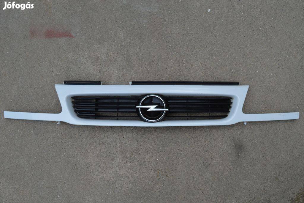 Opel Astra F hűtőmaszk