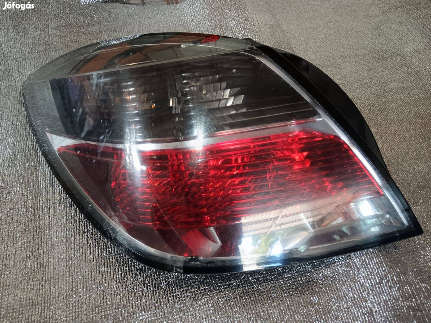 Opel Astra GTC bal hátsó lámpa