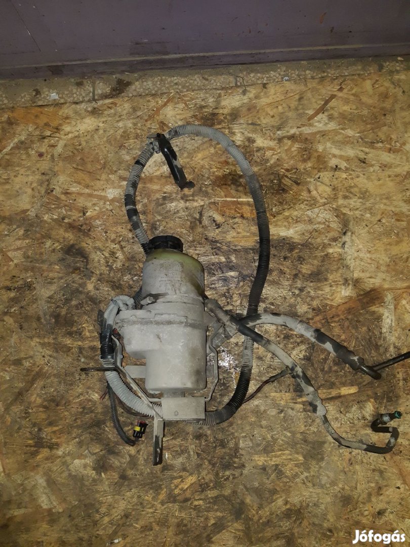 Opel Astra G Kormányszervó Szivattyú Szervó Tartály