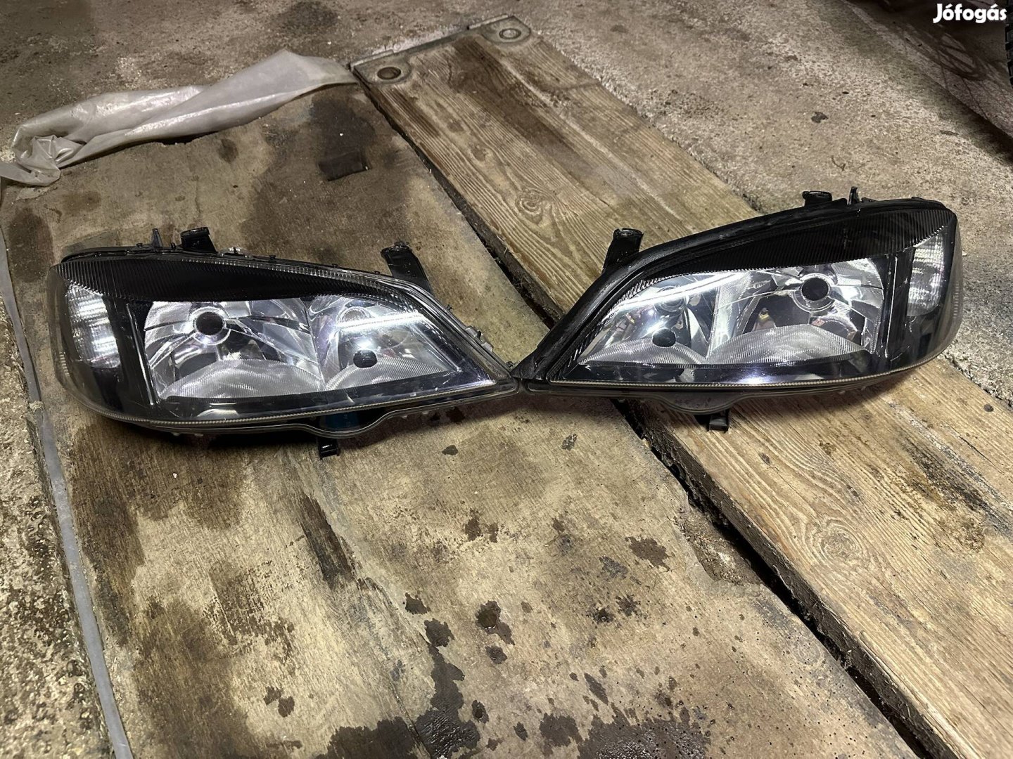 Opel Astra G Njoy fekete hátteres lámpa