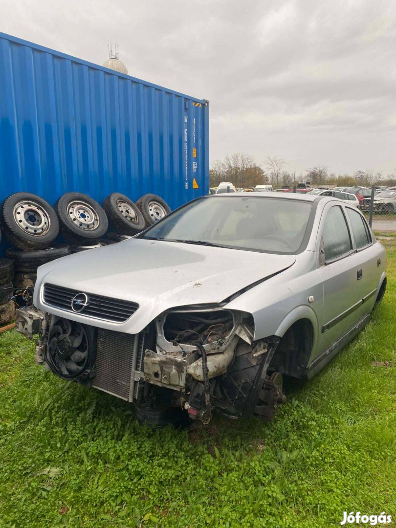 Opel Astra G bontott alkatrészek Z147