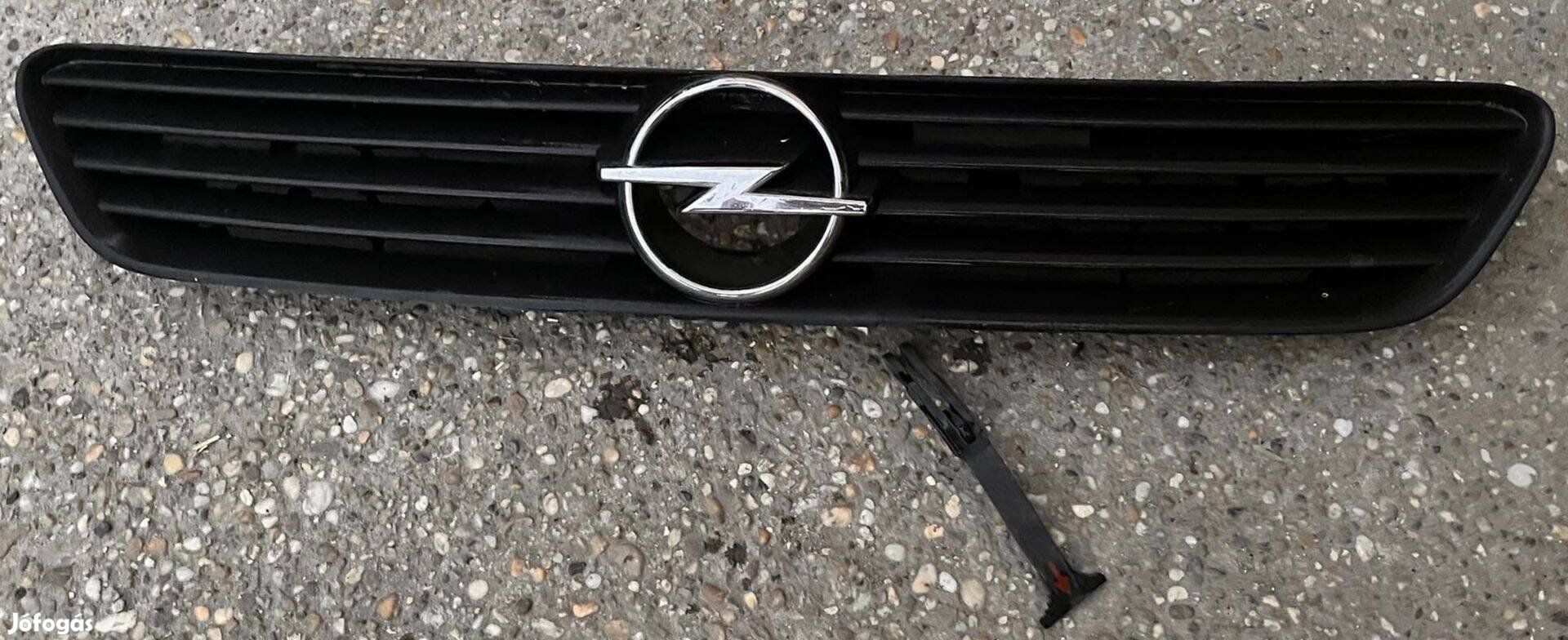 Opel Astra G díszrács eladó