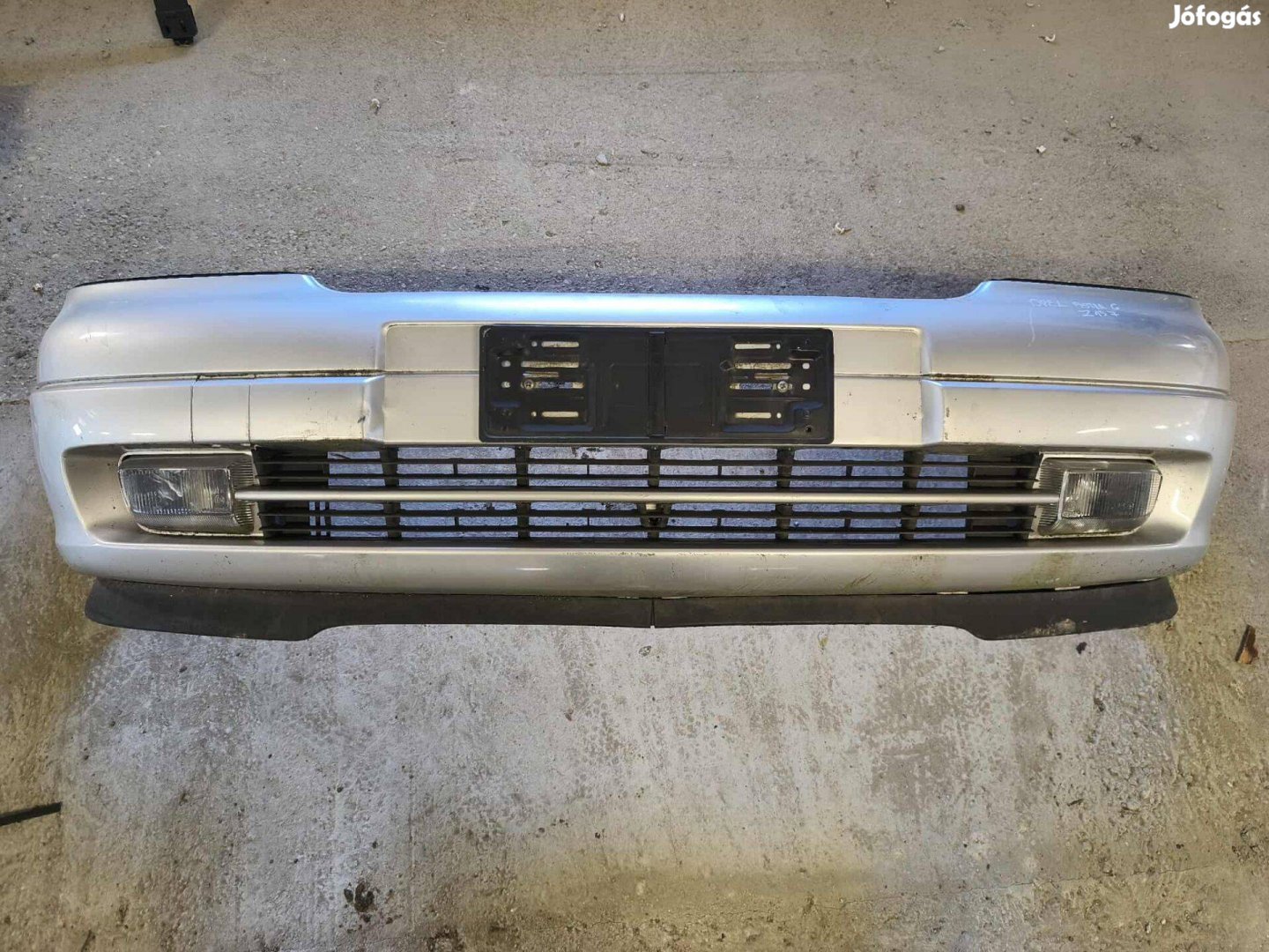 Opel Astra G első lökhárító Z157