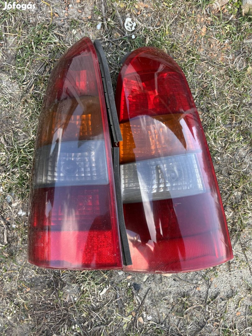 Opel Astra G hátsó lámpa pár 