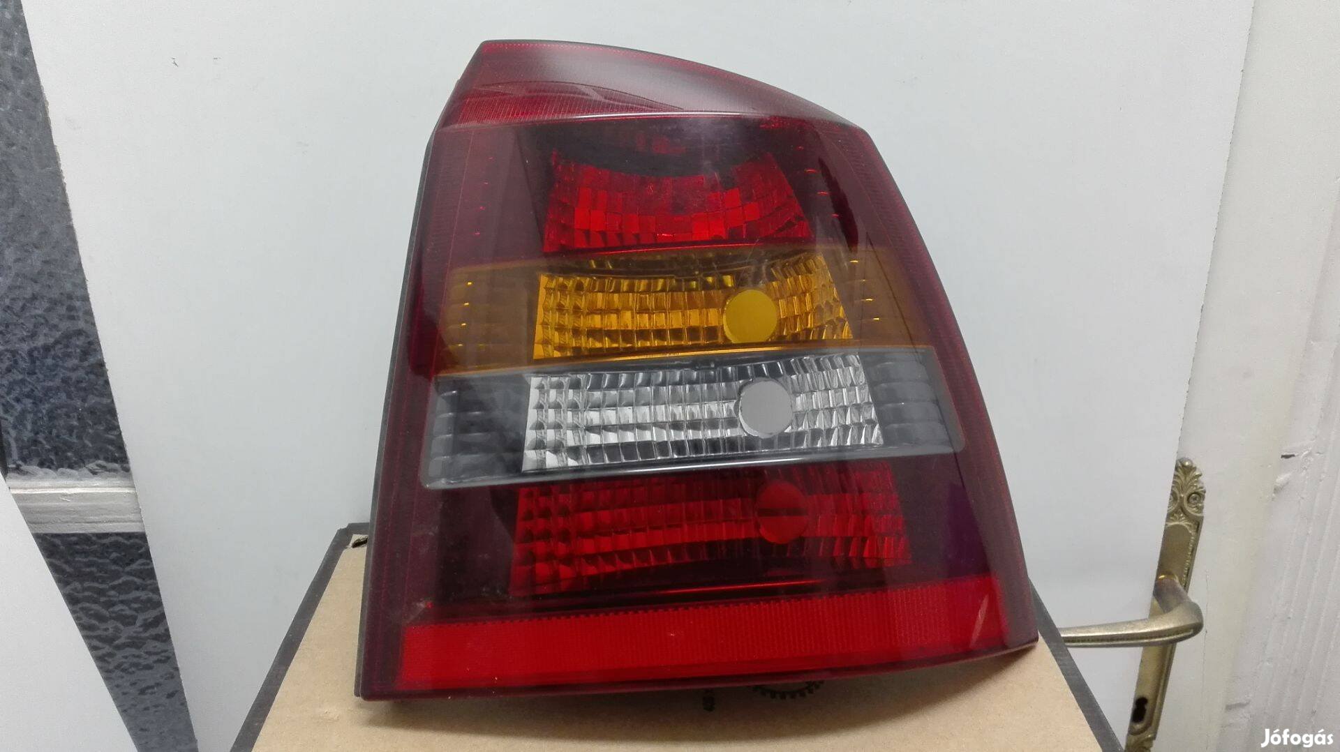Opel Astra G hátsólámpa jobb (3/5) 1998 -> fekete, üres
