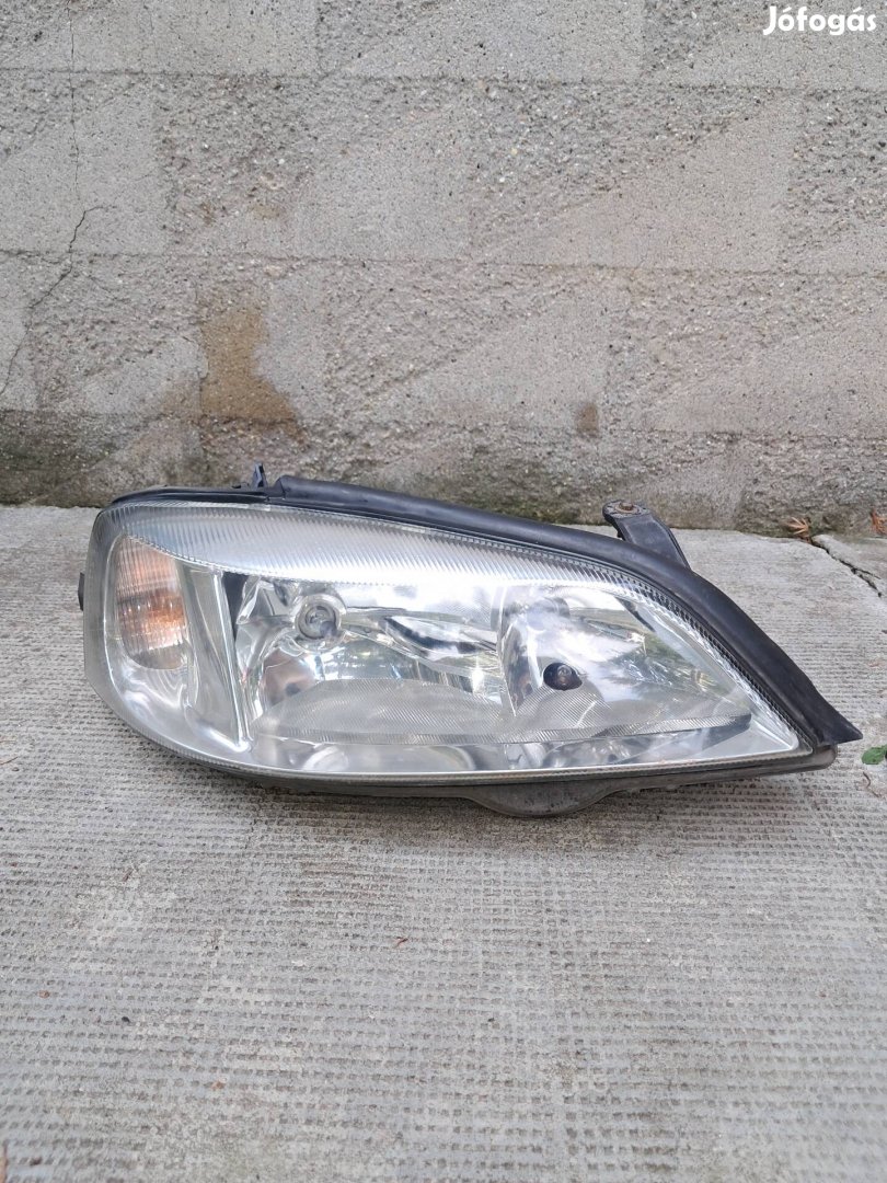 Opel Astra G jobb első lámpa 