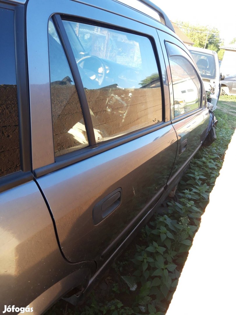Opel Astra G kombi ajtó