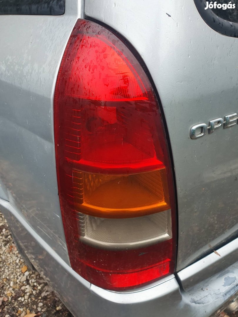 Opel Astra G kombi bal hátsó lámpa.