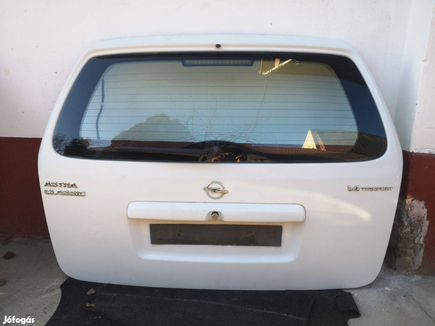 Opel Astra G kombi fehér csomagtérajtó