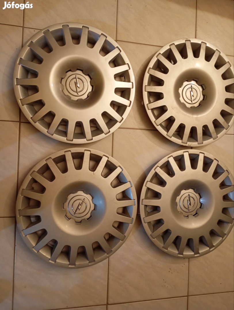 Opel Astra H 15" dísztárcsa 