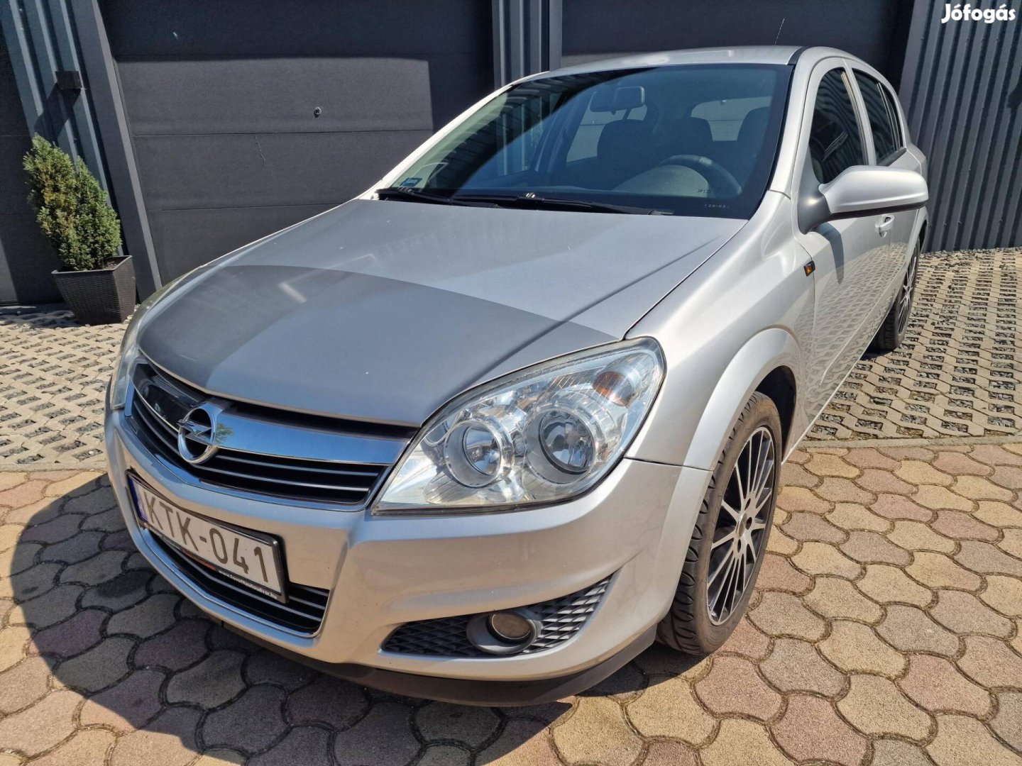 Opel Astra H 1.4 Cosmo Magyarországi. Vezetett...