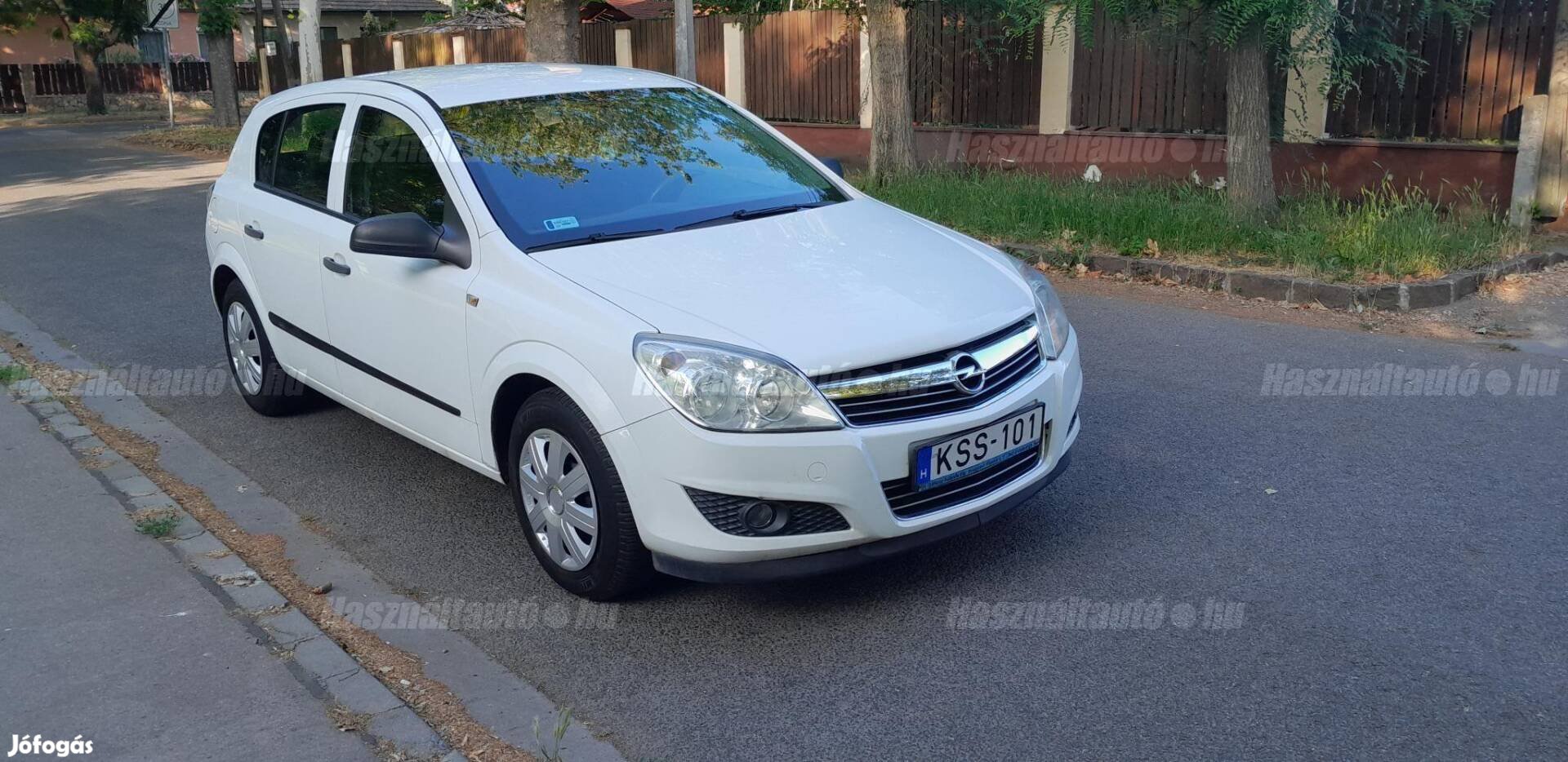 Opel Astra H 1.4 Enjoy 1 tulaj magyar szervizkö...