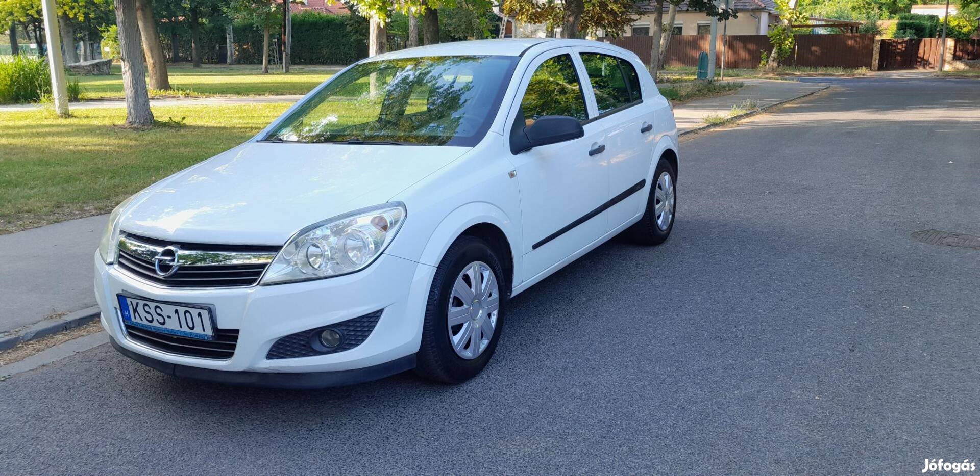 Opel Astra H 1.4 Enjoy 1 tulaj magyar szervizkö...