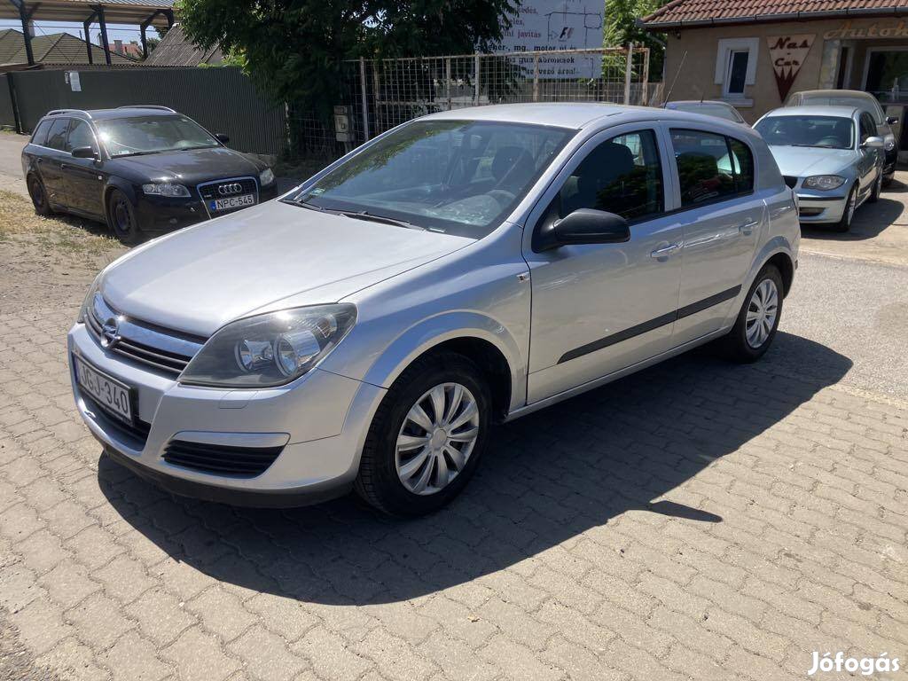 Opel Astra H 1.4 Enjoy
