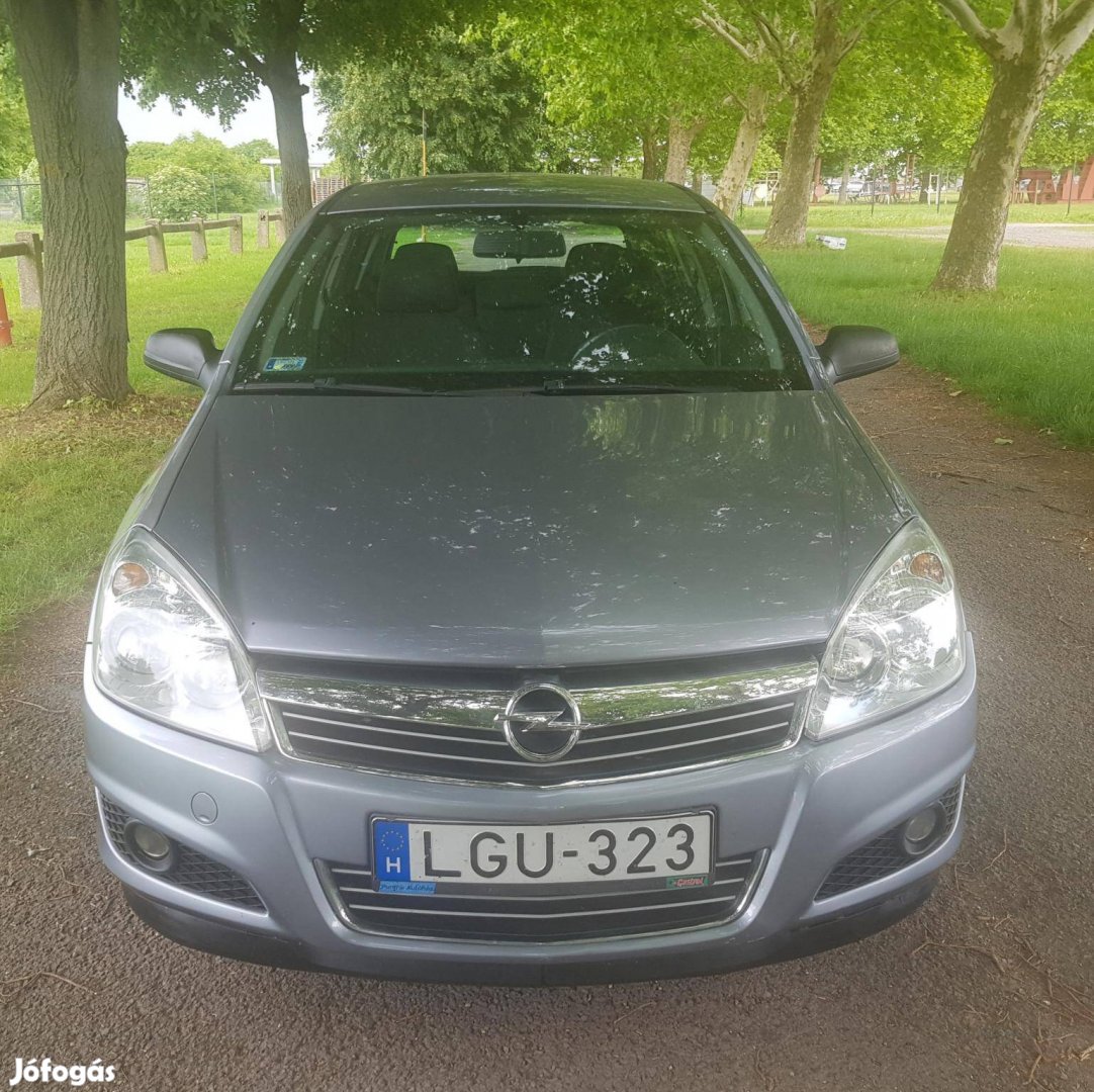 Opel Astra H 1.4 Enjoy