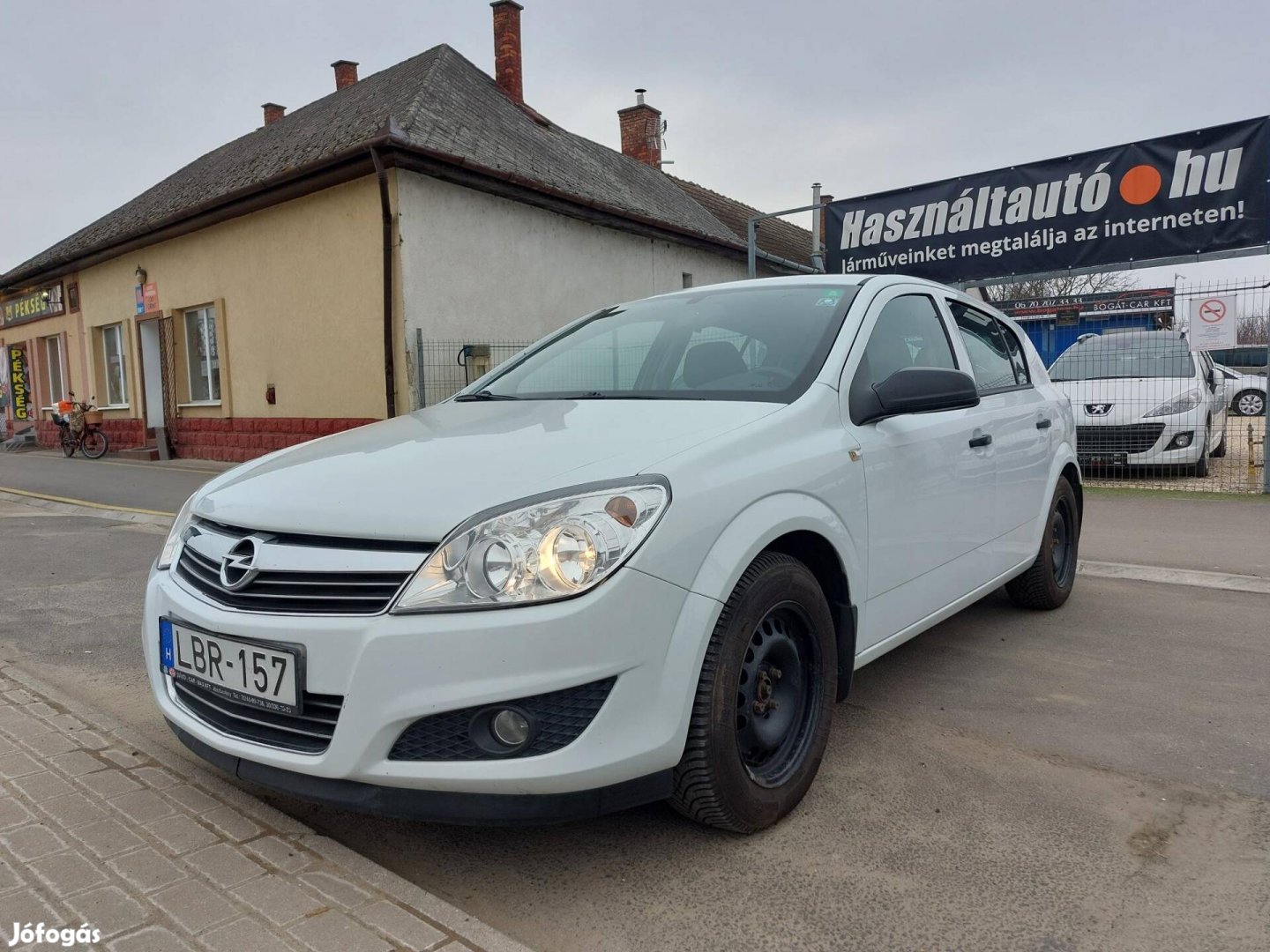 Opel Astra H 1.4 Essentia Megkímélt állapotban!