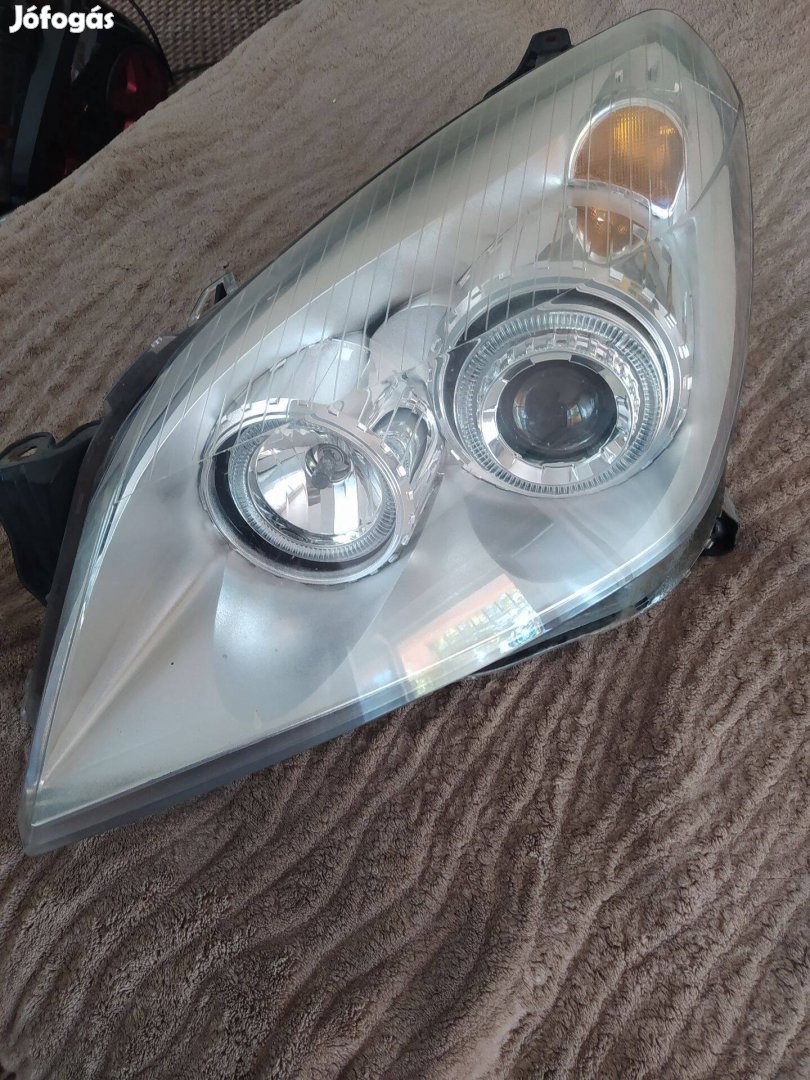 Opel Astra H 2 db. komplett fényszóró lámpa