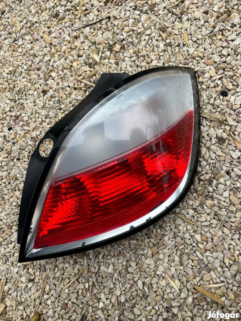 Opel Astra H 5 ajtós hátsó lámpa jobb bal