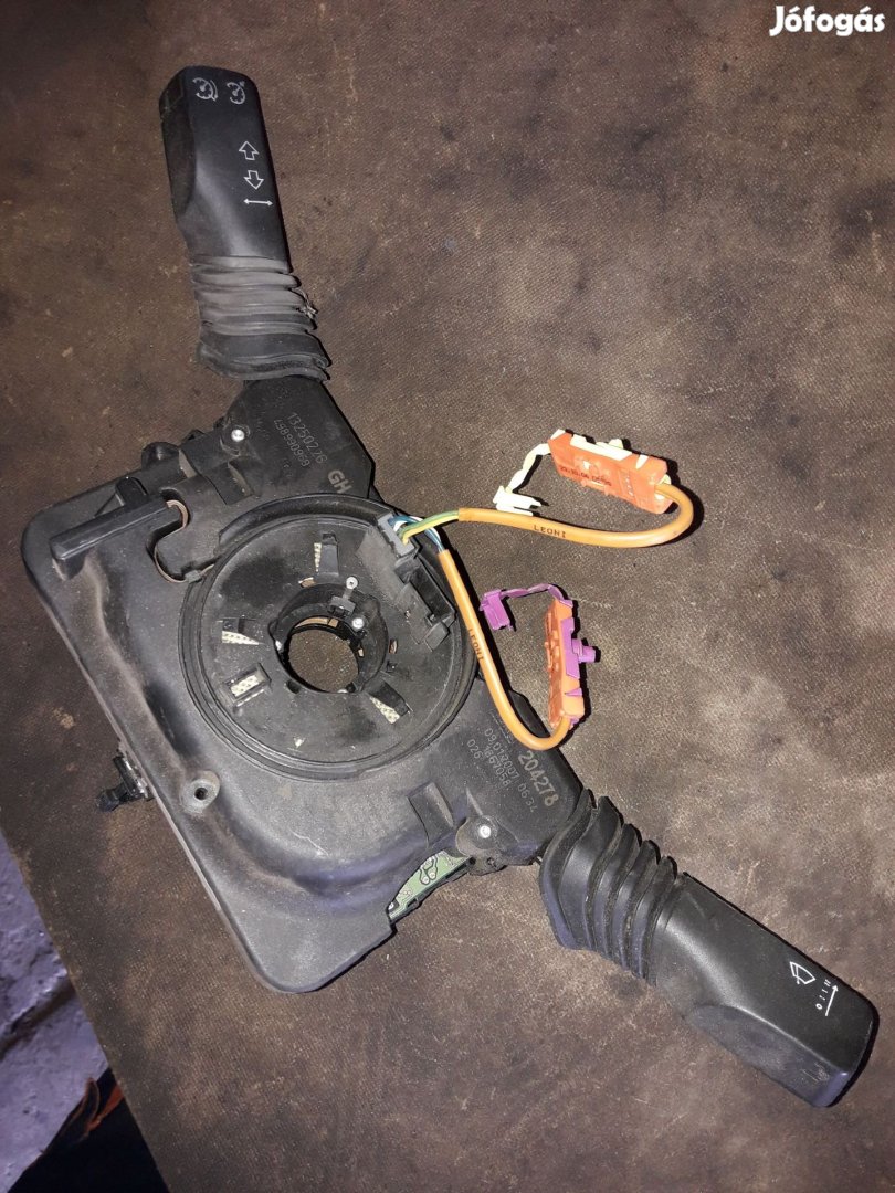 Opel Astra H Bajuszkapcsoló