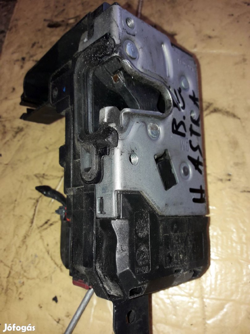 Opel Astra H Bal Első Ajtó Zárszerkezet Központizár Motor