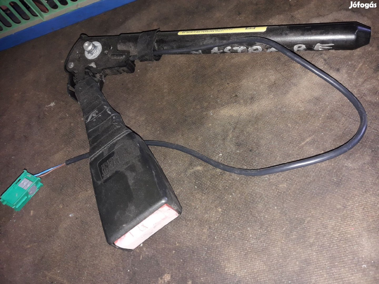 Opel Astra H Bal Első Biztonsági Öv Csatlakozó Övfeszítő