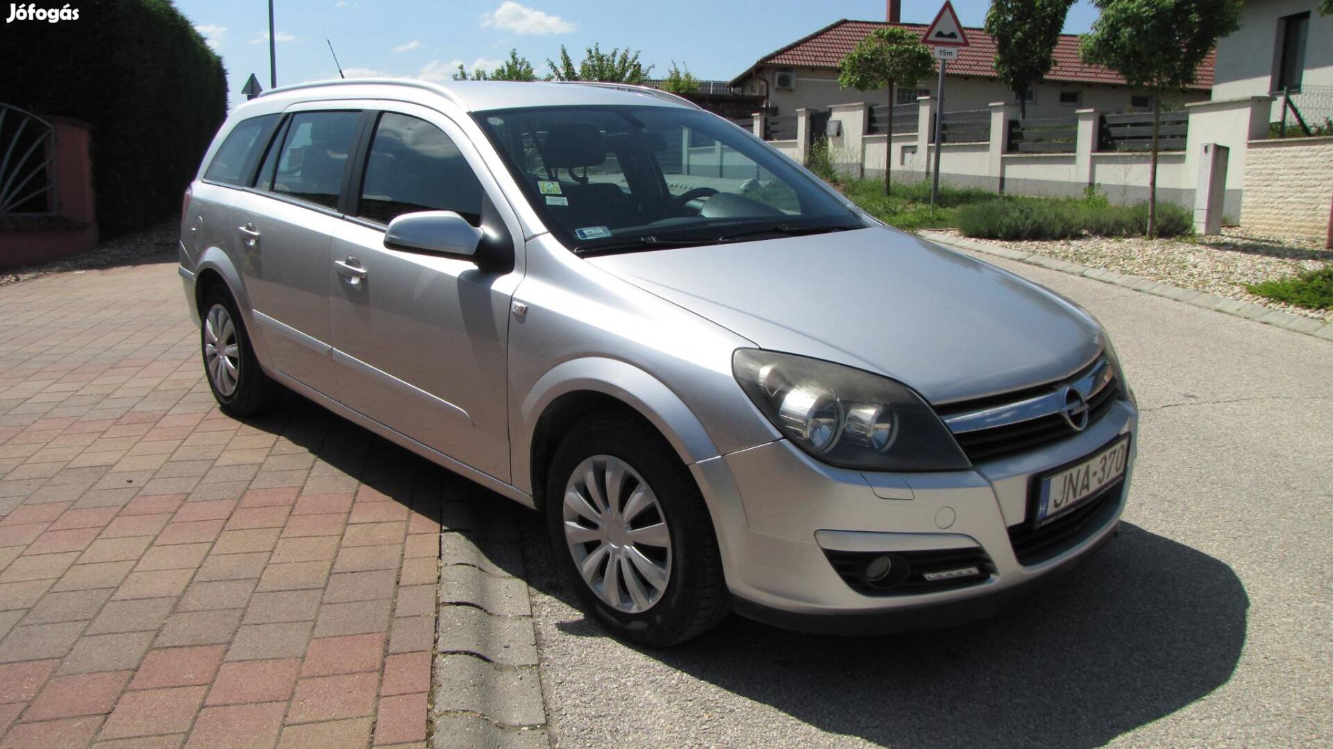 Opel Astra H Caravan 1.6 Elegance 1.6 Benzines....