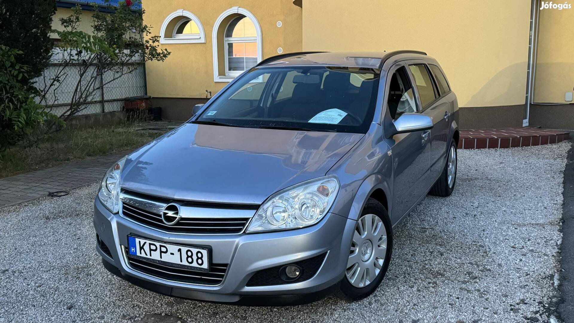 Opel Astra H Caravan 1.6 Elegance Frissen szerv...