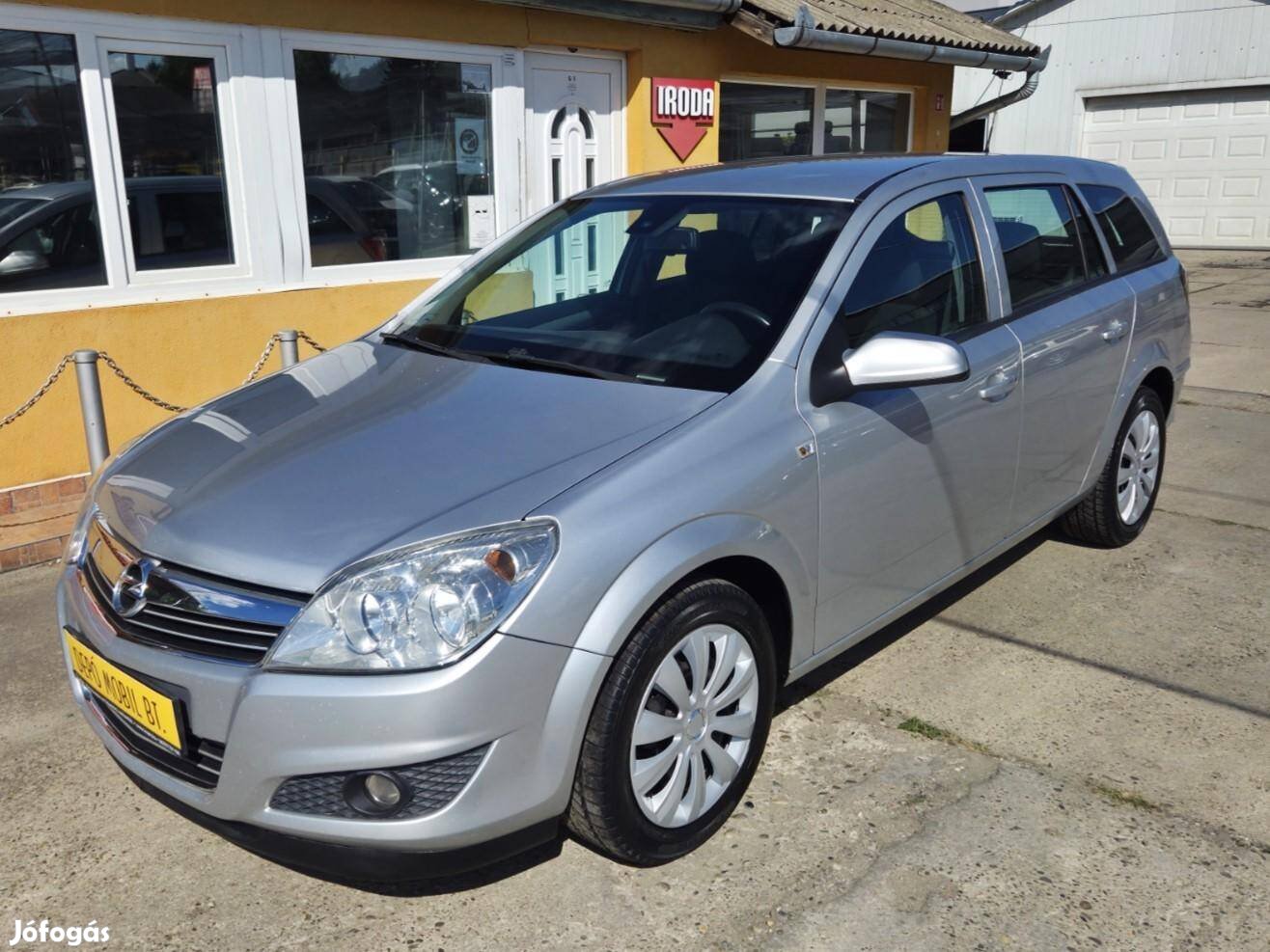Opel Astra H Caravan 1.6 Enjoy