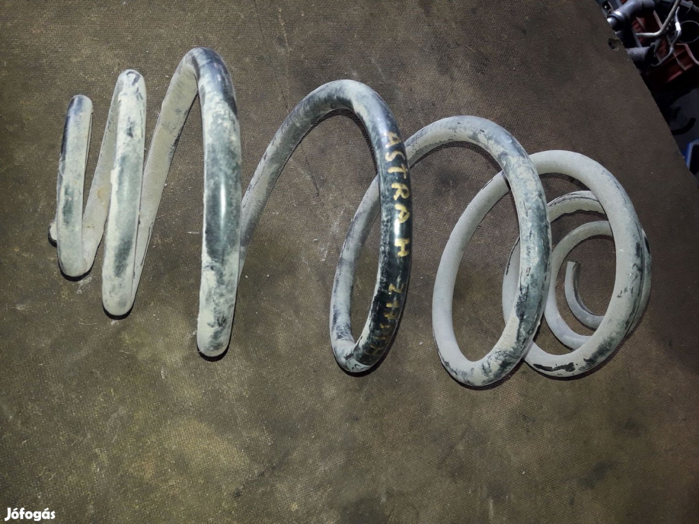 Opel Astra H Hátsó Rugó