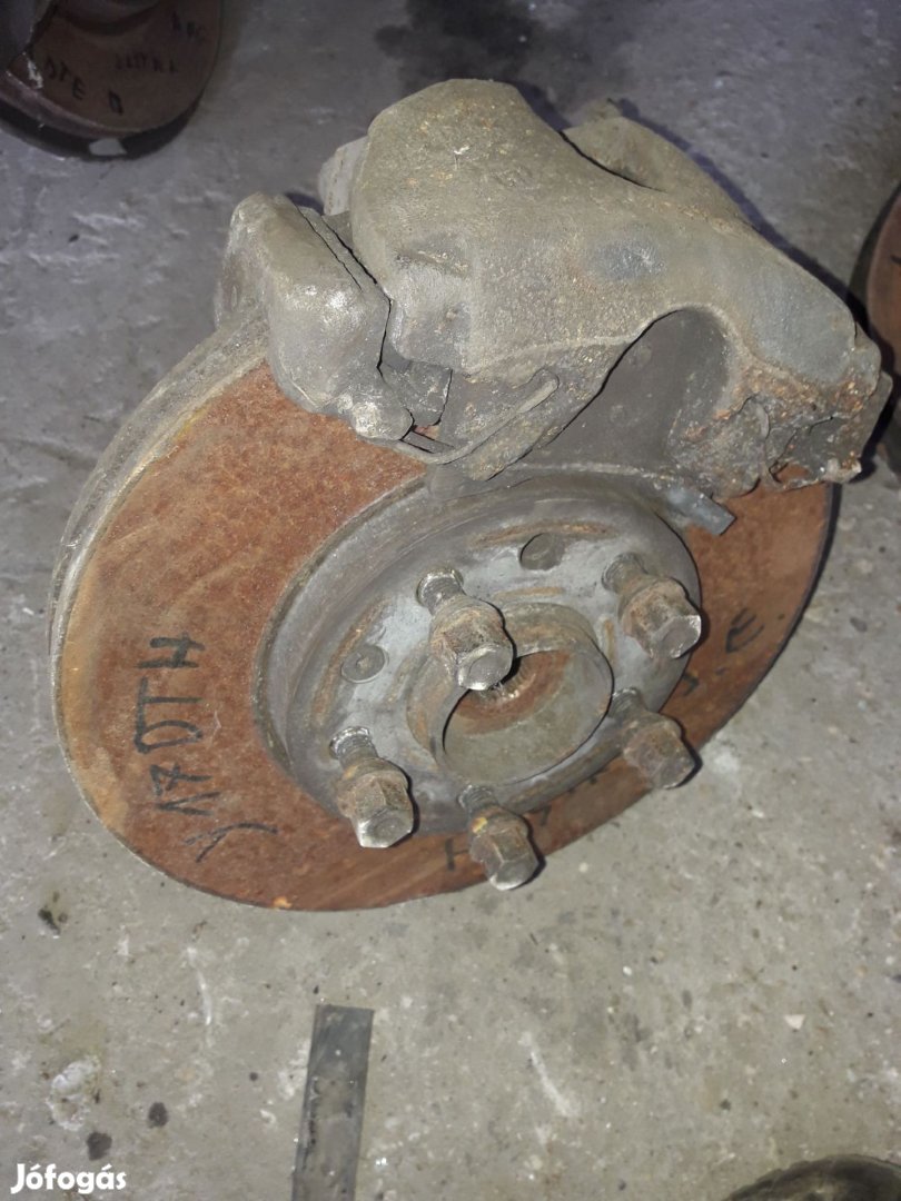 Opel Astra H Jobb Első Csonkállvány Kerékaggyal Féknyereg