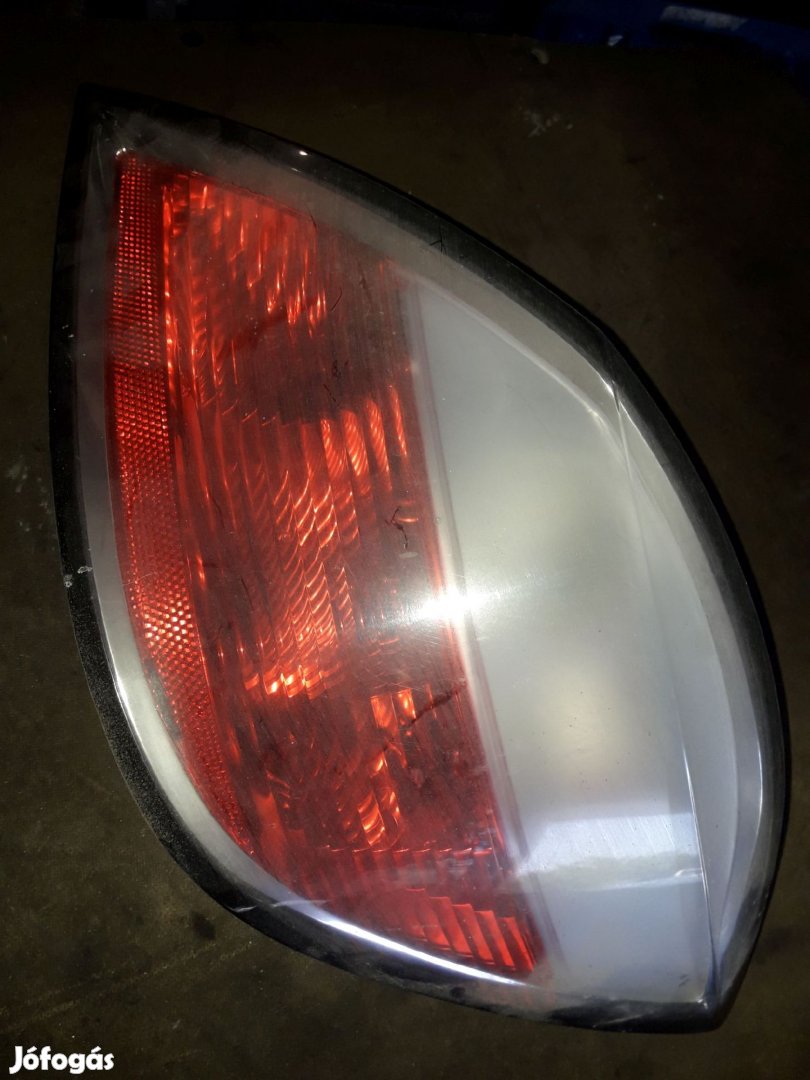 Opel Astra H Jobb Hátsó Lámpa
