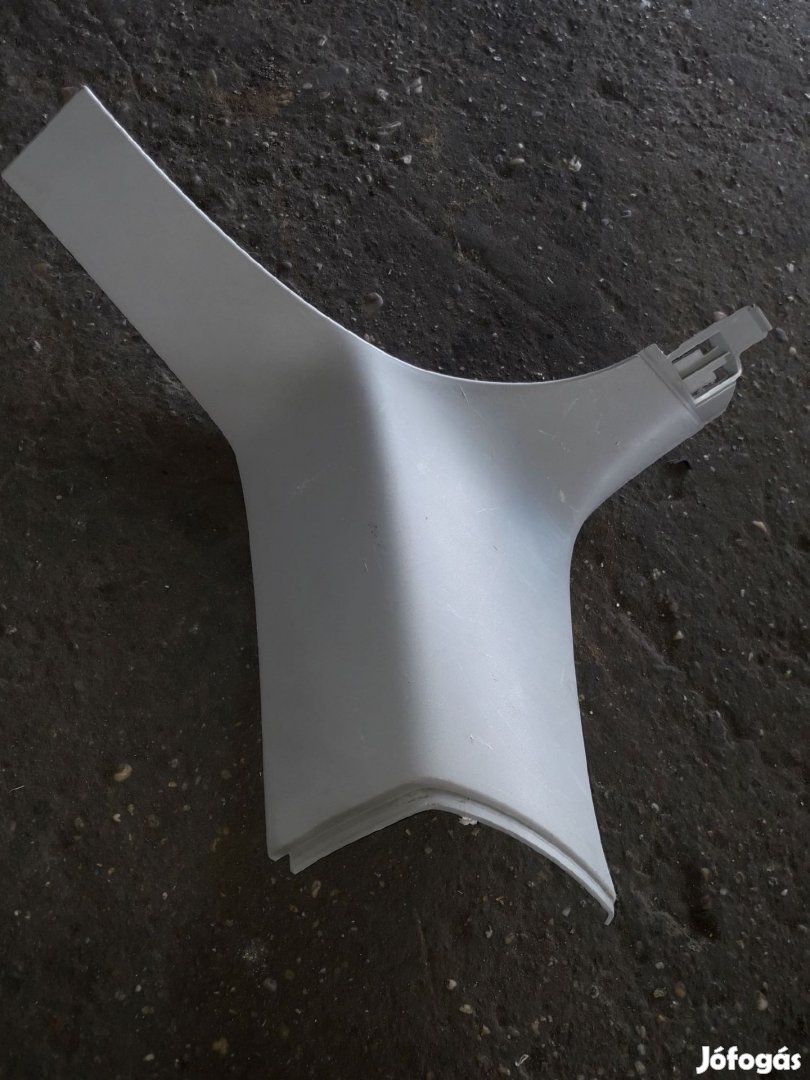 Opel Astra H Jobb C Oszlop Beltéri Takaró Burkolat