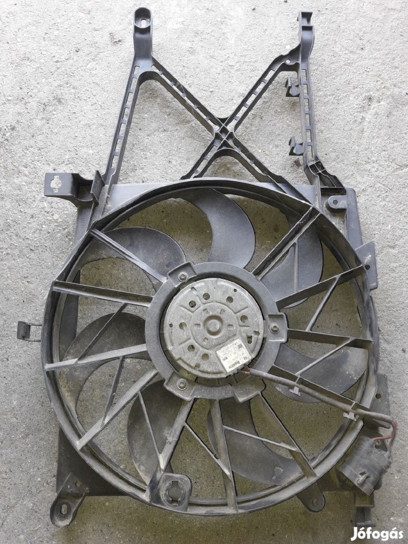 Opel Astra H Vízhűtő Ventilátor