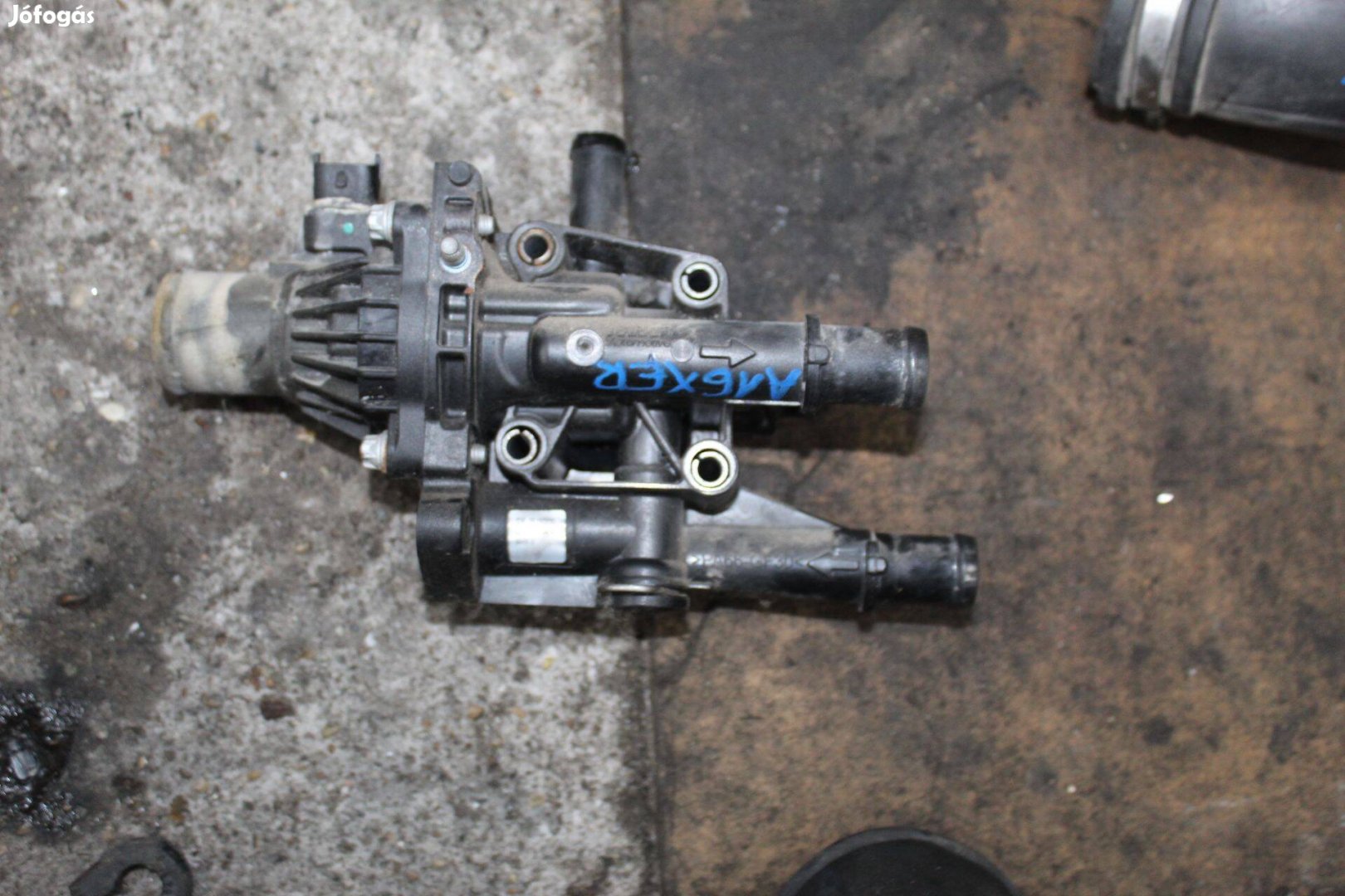 Opel Astra H (2004 - 2011) A16XER termosztátház 25192230