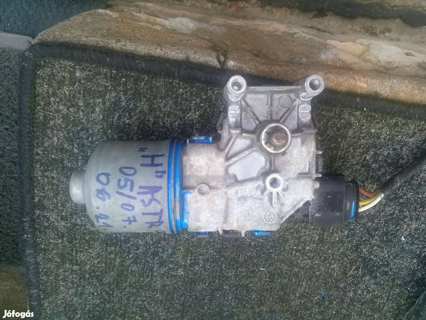 Opel Astra H. Ablaktörlő motor első