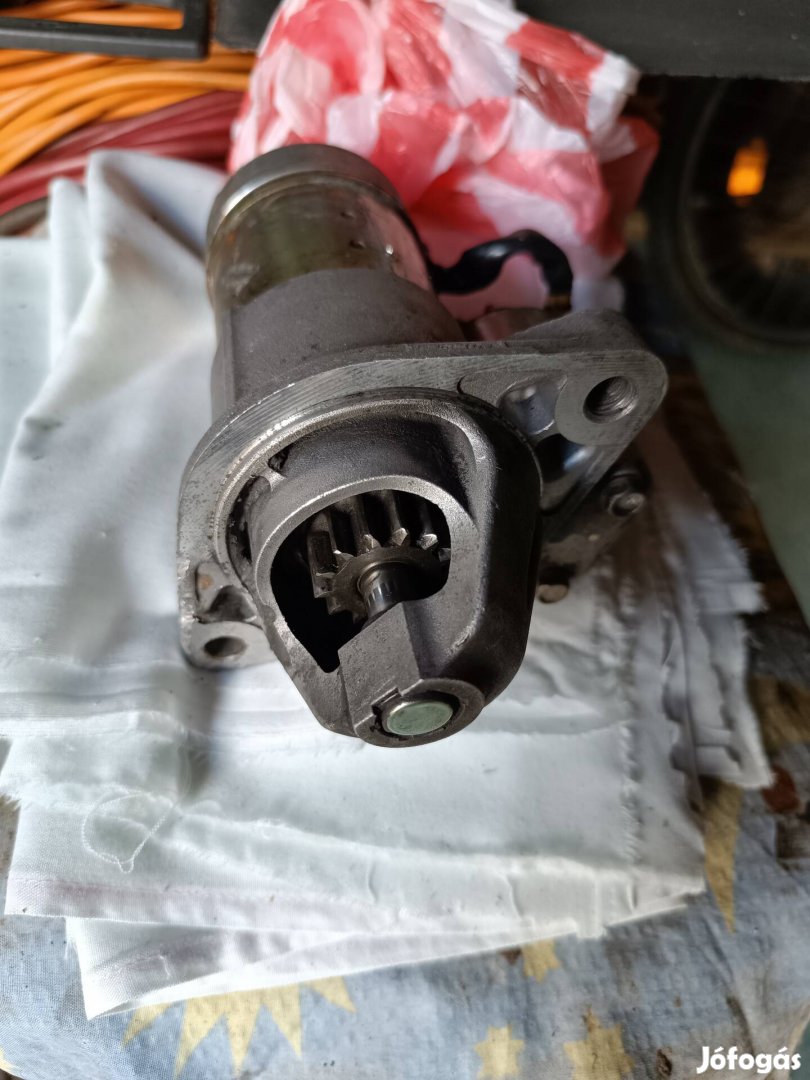 Opel Astra H  önindító hibás! felújítható! 