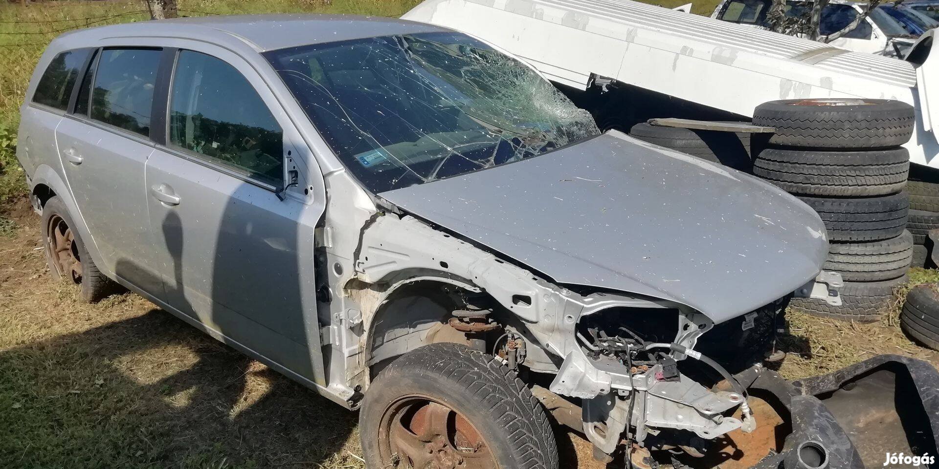 Opel Astra H alkatrész eladó