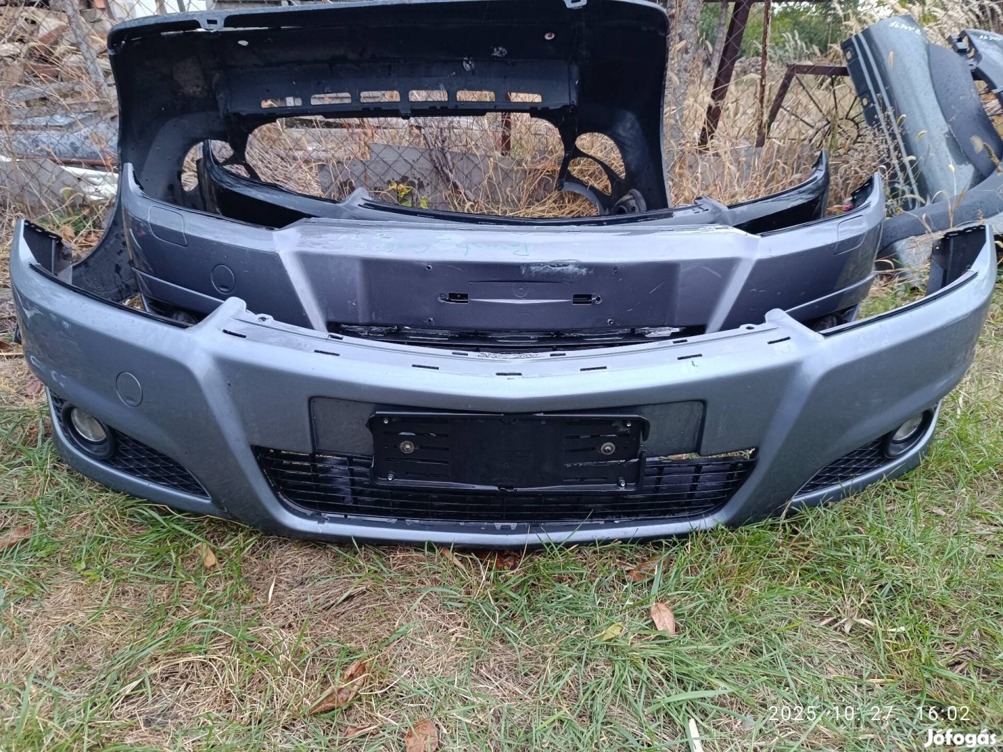 Opel Astra H első lökhárító