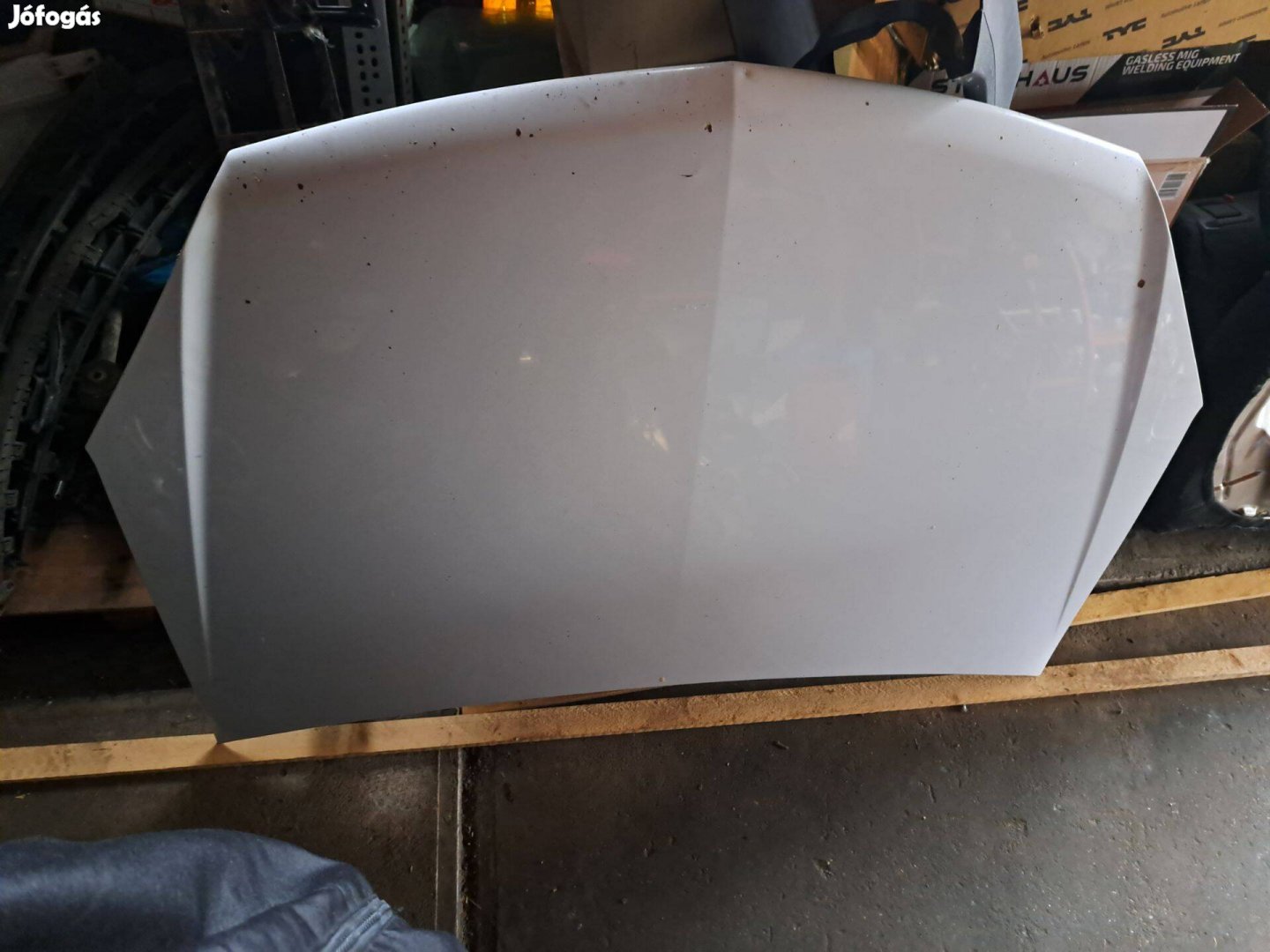 Opel Astra H fehér motorháztető géptető